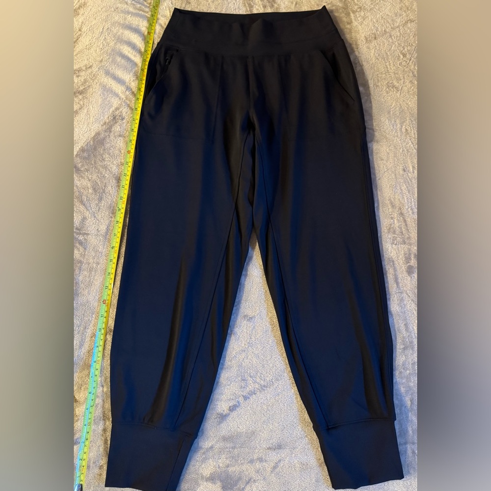 Athleta Venice Jogger size M - Picture 2 of 7